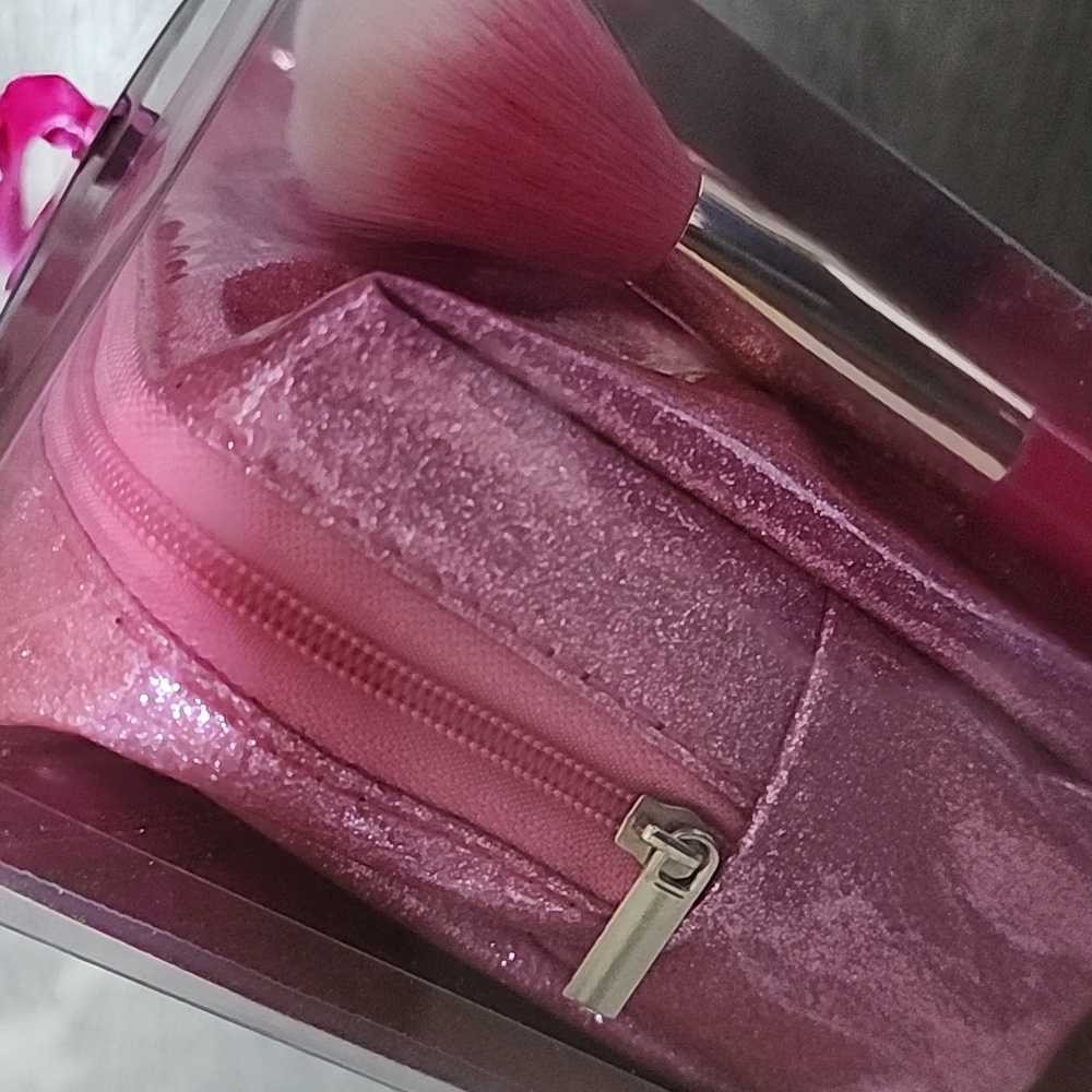 Make Up Brushes With Makeup Bag|Travel Bag Combo Pink - Picture 12 of 12